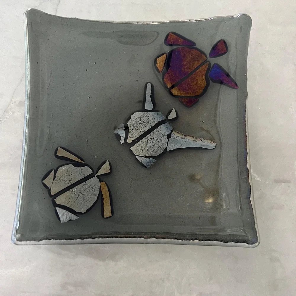 Turtle iridescent fused glass‎ trinket dish